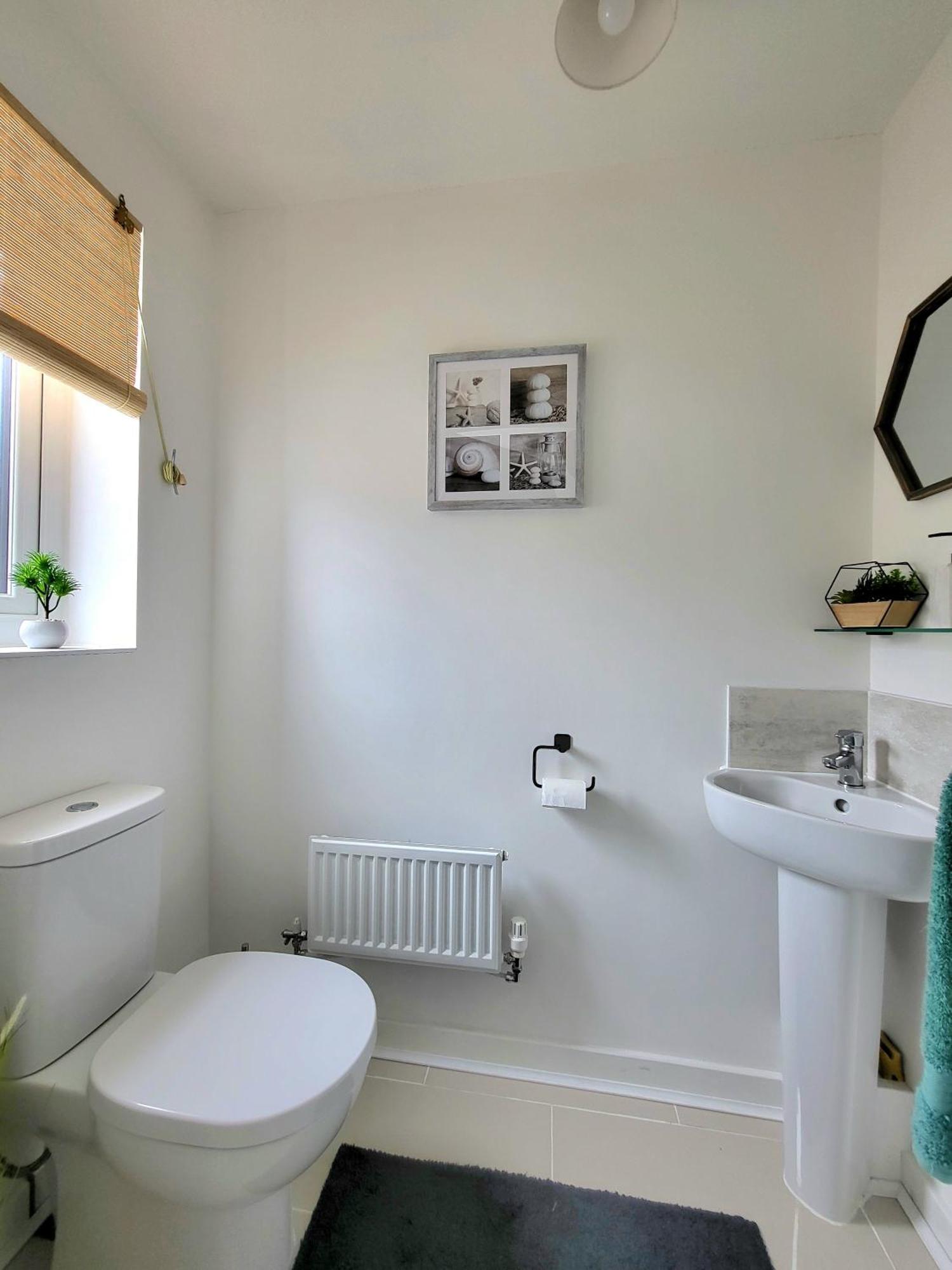 Seaside Beach Themed Home With Garden And Driveway Lytham St Annes Buitenkant foto