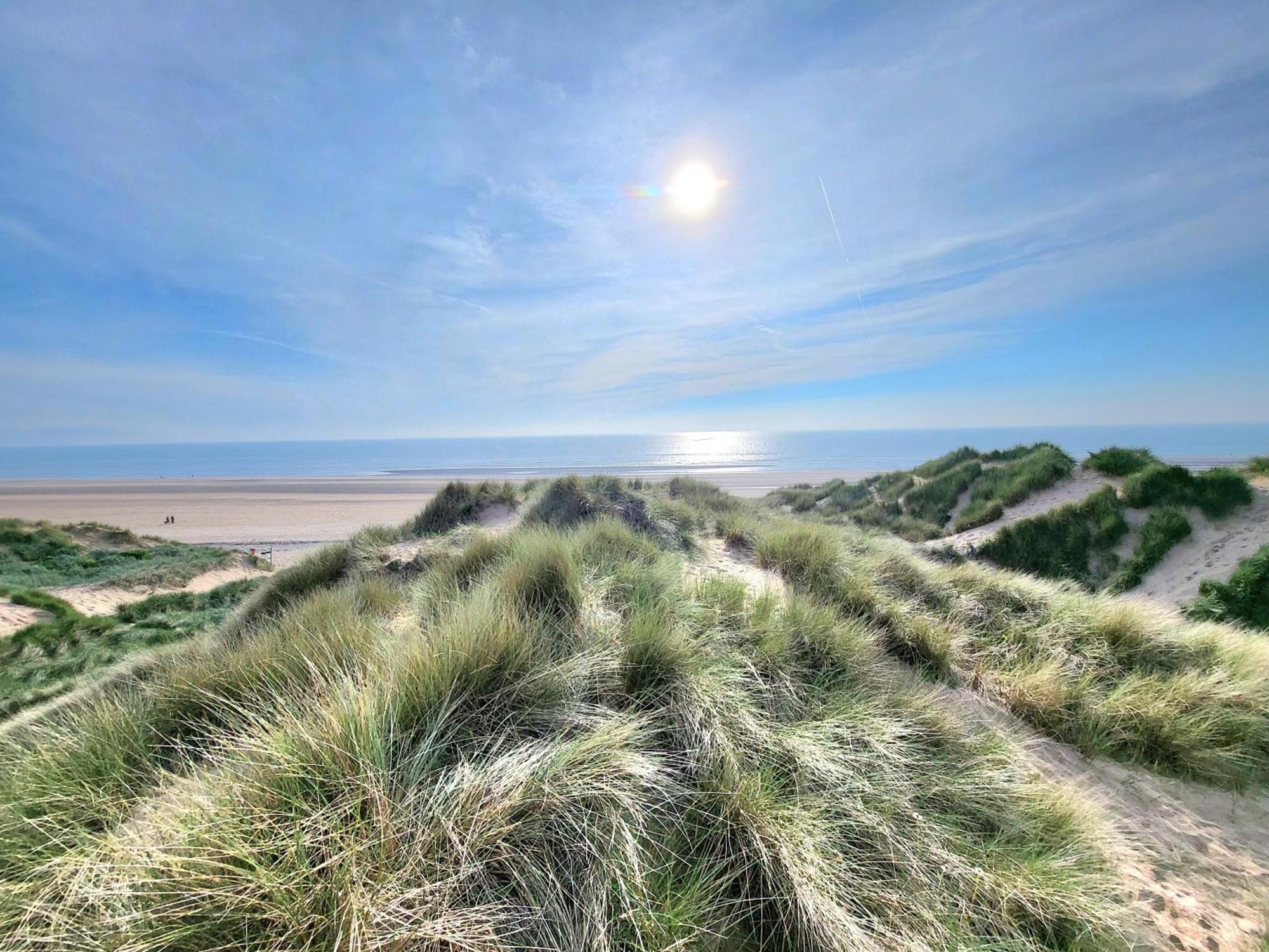 Seaside Beach Themed Home With Garden And Driveway Lytham St Annes Buitenkant foto