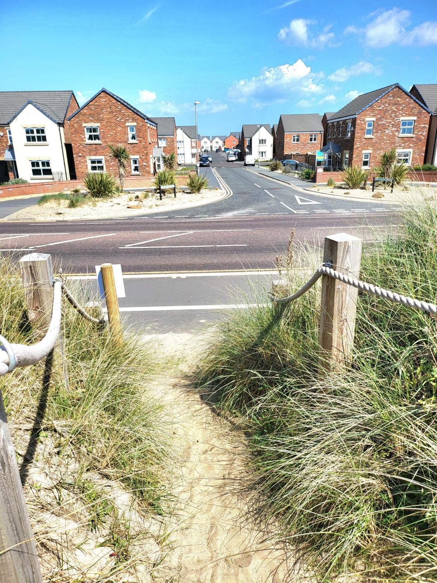 Seaside Beach Themed Home With Garden And Driveway Lytham St Annes Buitenkant foto